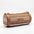 Cartera Juicy Couture Barrel Tejida Camel