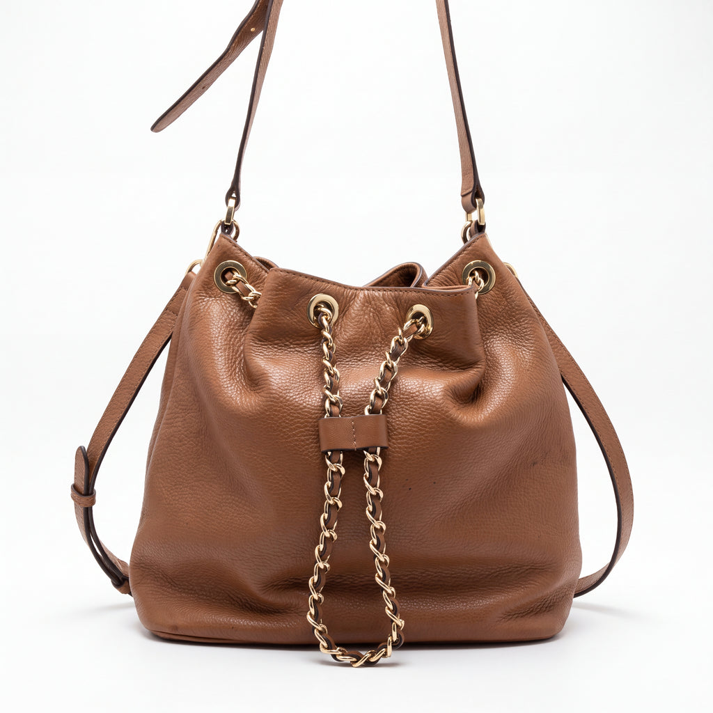 Cartera Michael Kors Bucket Camel