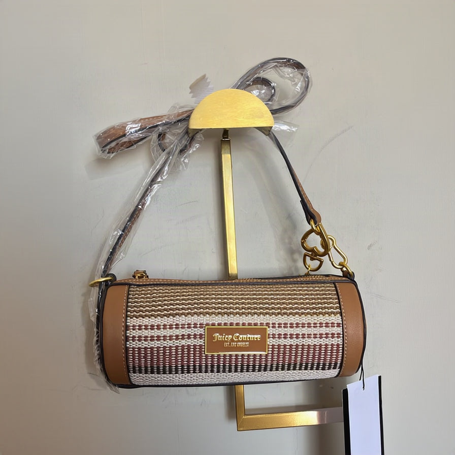 Cartera Juicy Couture Barrel Tejida Camel