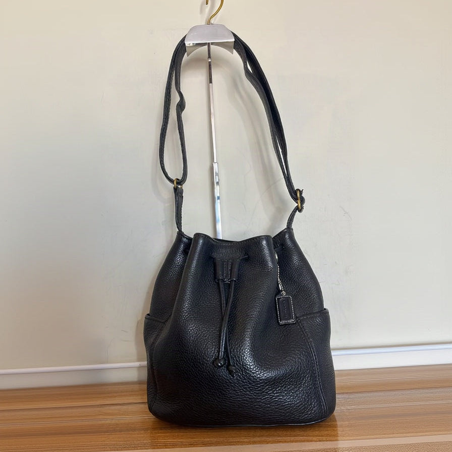 Cartera Coach Bucket Cuero Negro
